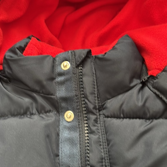 Like brand new Baby Size 4 Gap NAVY winter jacket w hood that can unzip. - Picture 7 of 8